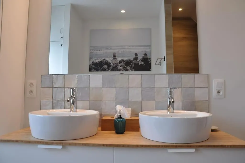 Logies-M Comfort Studios Inc Bikes B&B Ostende 0*,  Belgien