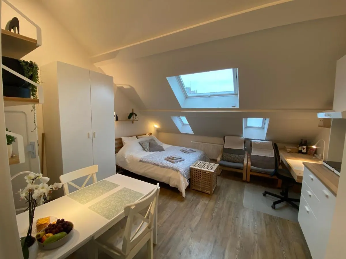 Logies-M Comfort Studios Inc Bikes B&B Ostende Apartment